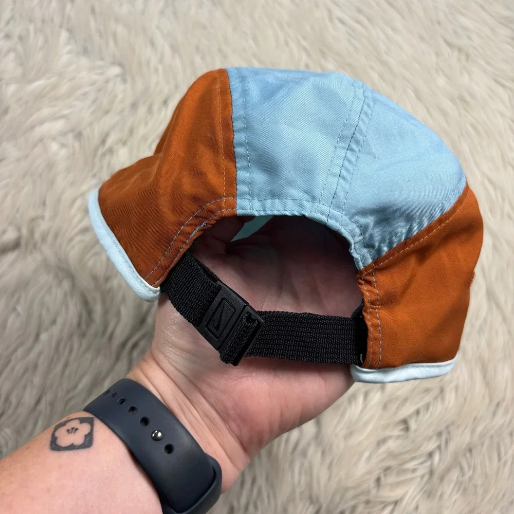 Nike Dri-FIT Unisex Adult L / XL Fly Unstructured Swoosh Cap Blue Brown 5 Panel